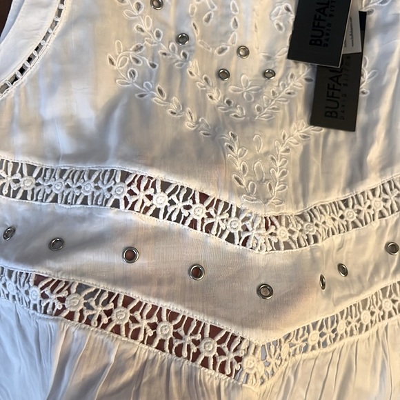 Buffalo David Bitton White Cotton Eyelet Embroidered Peplum Top NWT - Picture 11 of 12